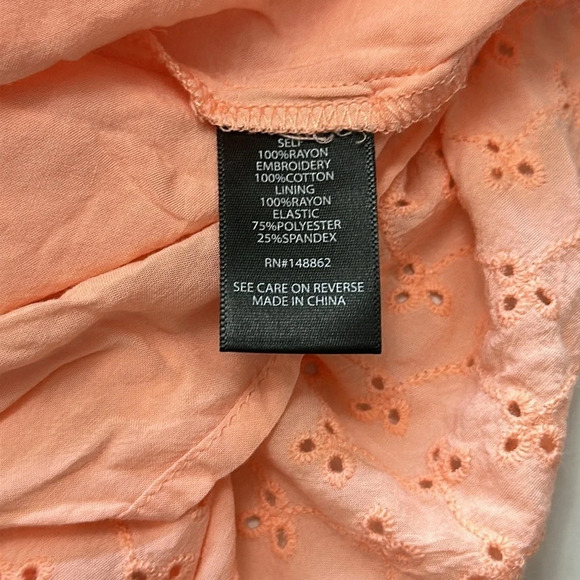 Torrid Smocked Babydoll Top - Voile Eyelet Peach Womens Size 4 - Picture 14 of 15